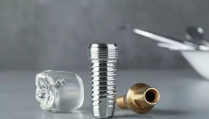 بهترین-ایمپلنت-دندان1