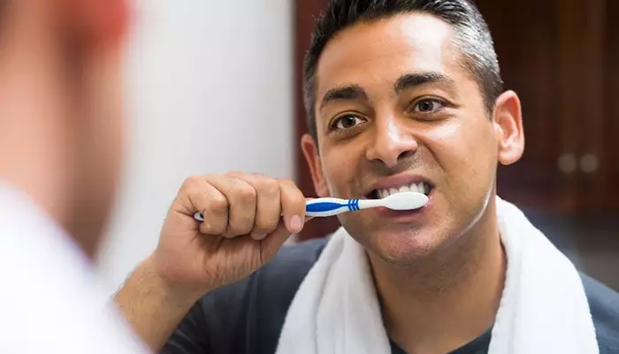 مراقبتهای بعد از ایمپلنت از عوامل افزایش طول عمر ایمپلنت