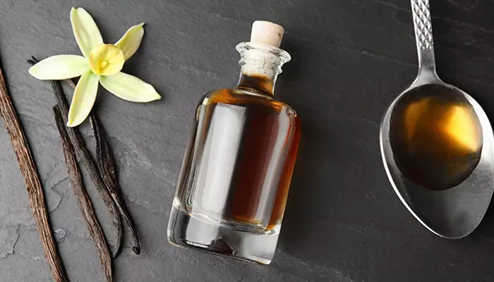 درمان خانگی عفونت دندان با اسانس وانیل